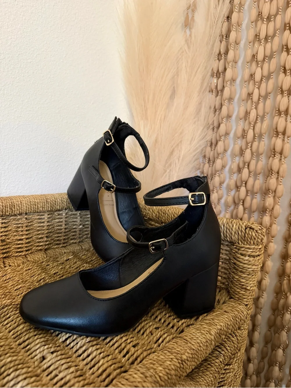 Lauren Conrad Women’s Black Square Toe Ankle Strap Buckle Pumps Size 7